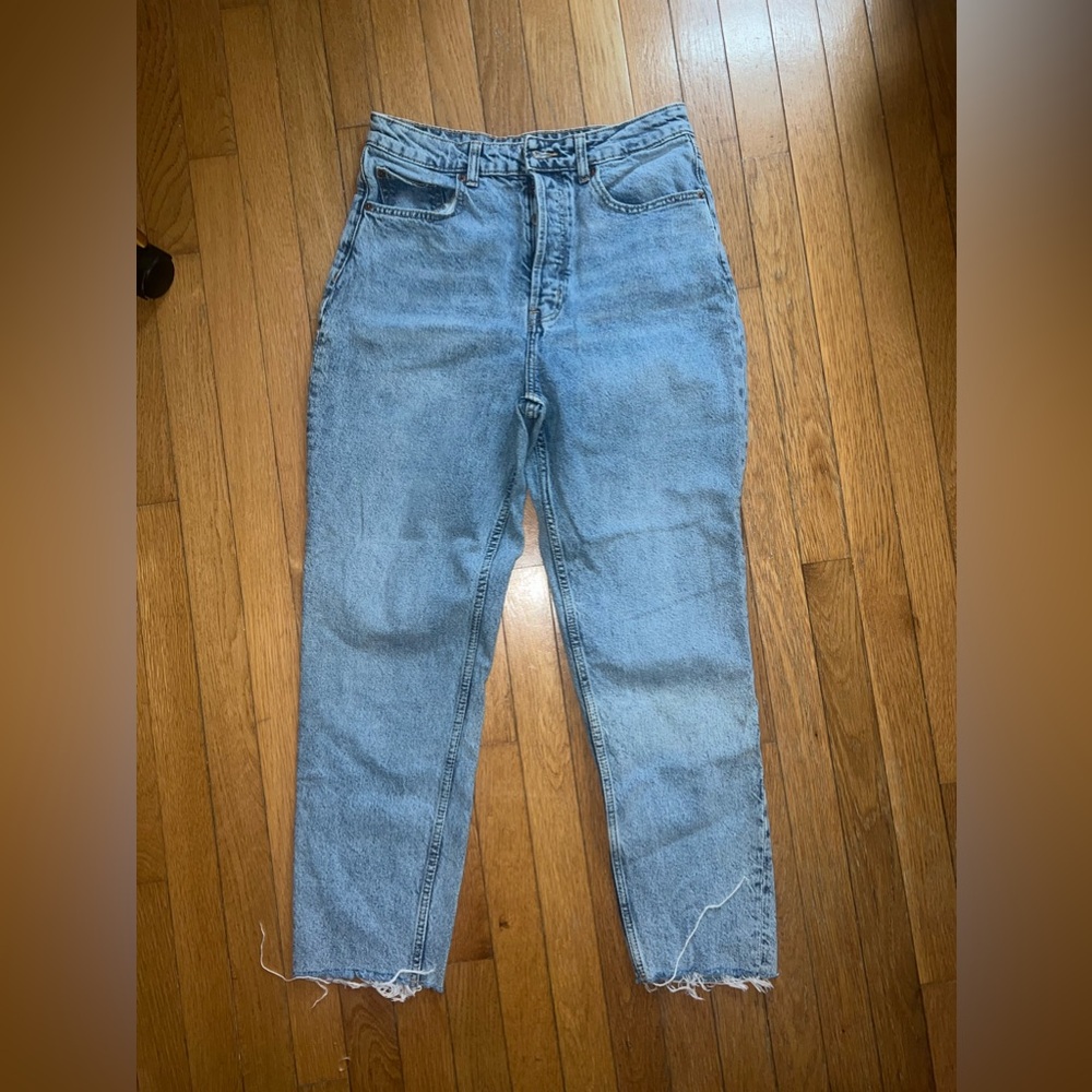 Blue denim mom jeans size 8